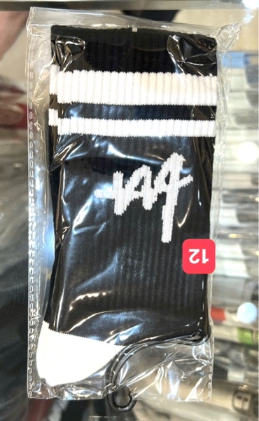 TẤT SY – BLACK