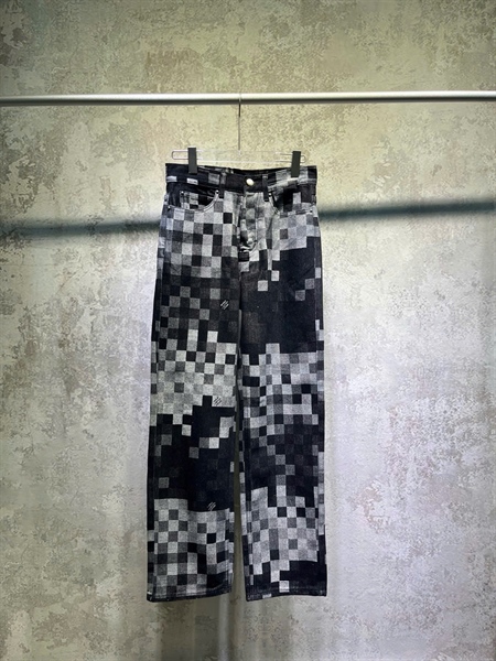 JEANS LV DAMIER – BLACK WAX
