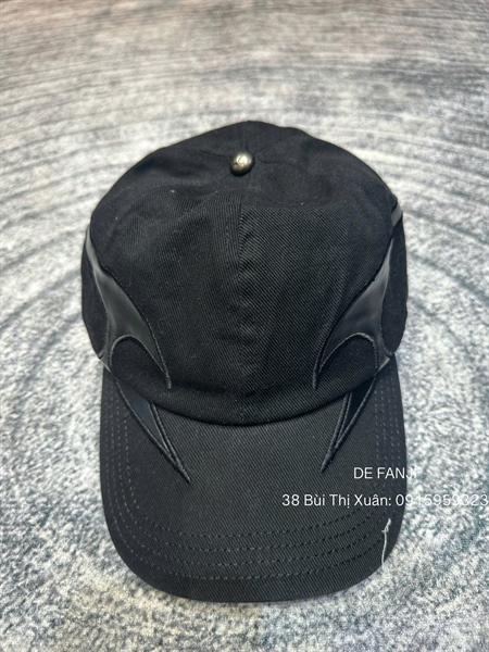 MŨ LOCAL – BLACK