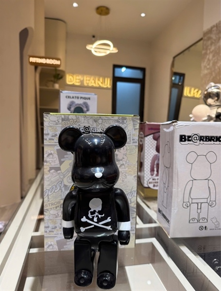 BEARBRICK MMJ