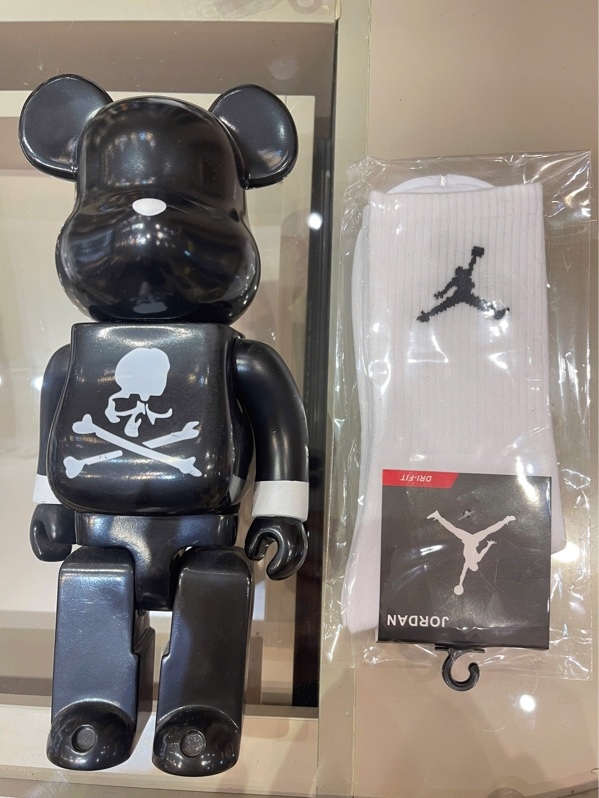TẤT JORDAN – WHITE