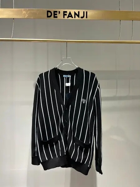 CARDIGAN PRADA – BLACK