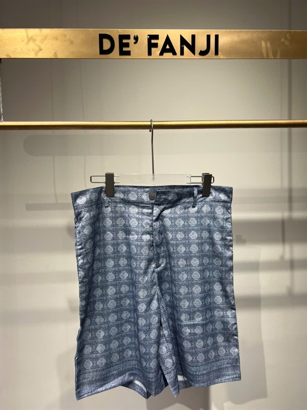 SHORT DIOR MONOGRAM – M