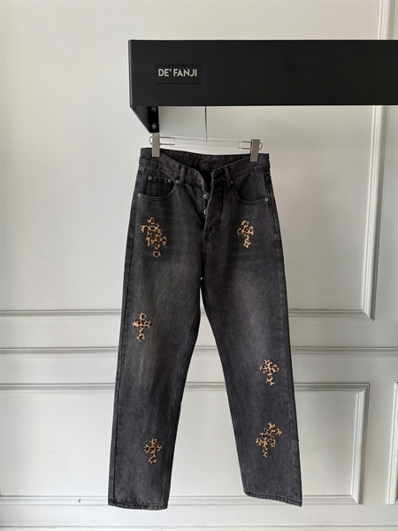 JEANS CHROME LEOPARD SLOGAN